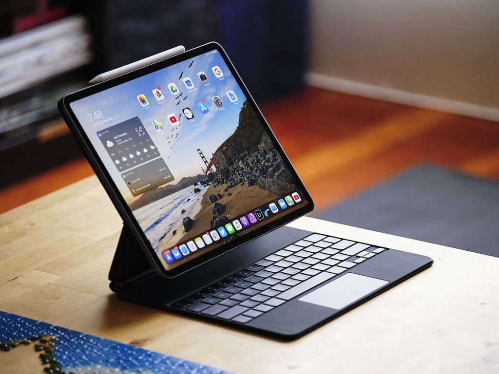 Why the iPad Pro and Magic Keyboard Can’t Replace a MacBook